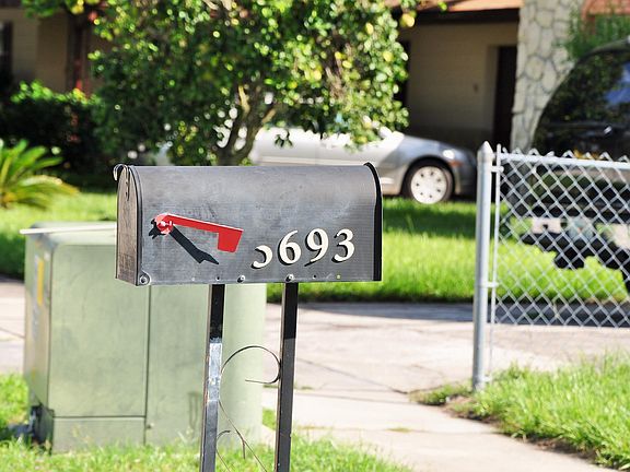 2nd image of 5693 Tulip Ave