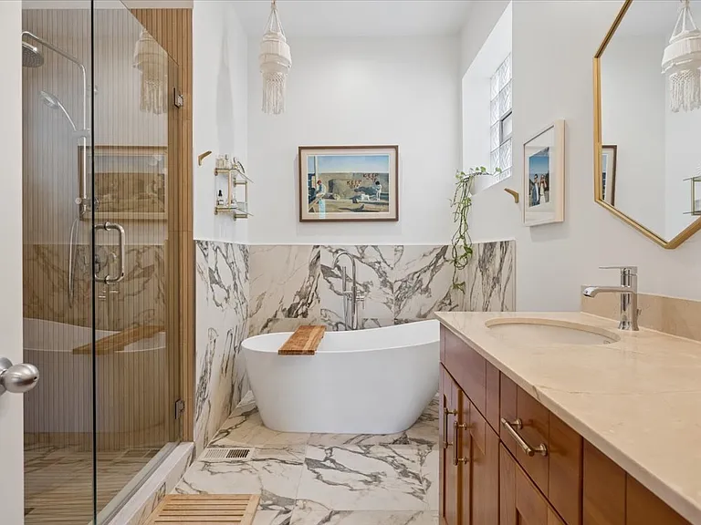 1018 N Hermitage Ave #2 — Photo 7