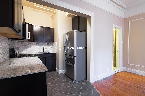 Rented by NY Casa Group | media 7