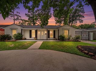 10011 Westview Dr, Houston, TX 77055