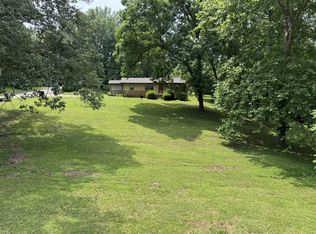 105 Hickory Hill Dr, Dover, TN 37058