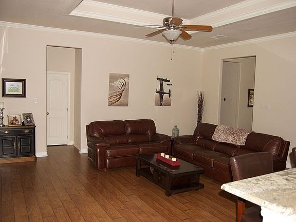 5th image of 1904 Guinevere Ln