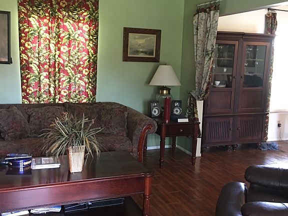 5th image of 2459 Sweetwater Dr