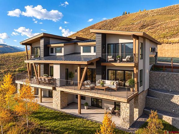 3rd image of 157 Snowmass Road