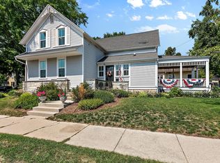 N66W6506 Cleveland St, Cedarburg, WI 53012