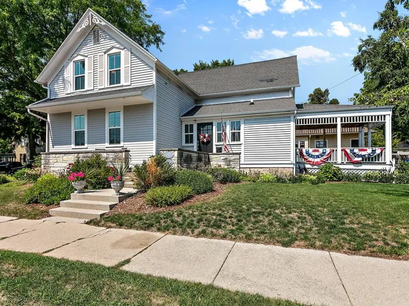 N66W6506 Cleveland STREET, Cedarburg, WI 53012