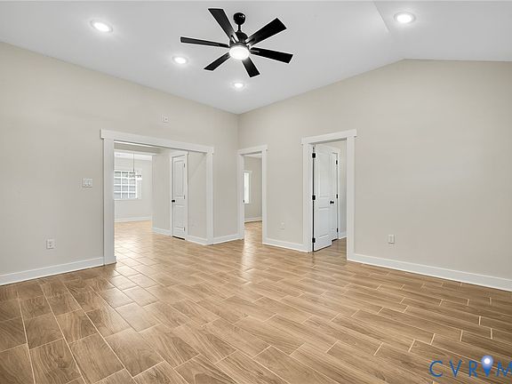 2nd image of 1904 Ridgemont Rd