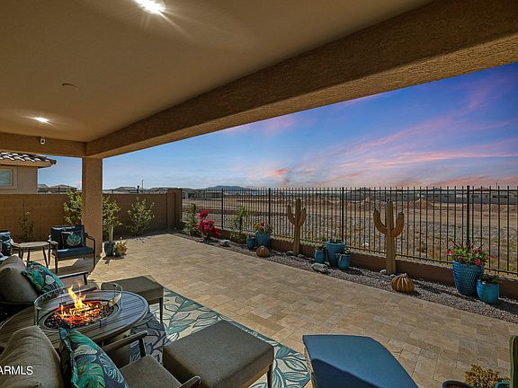 3rd image of 20373 W CALLE ENCORVADA --