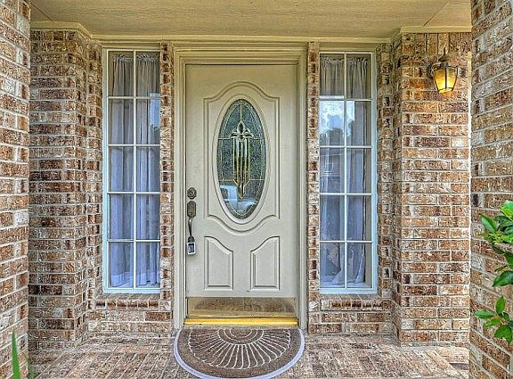 3rd image of 16430 Concord Falls Ln