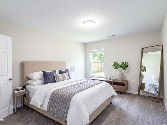 5th image of 8826 INDIA Avenue