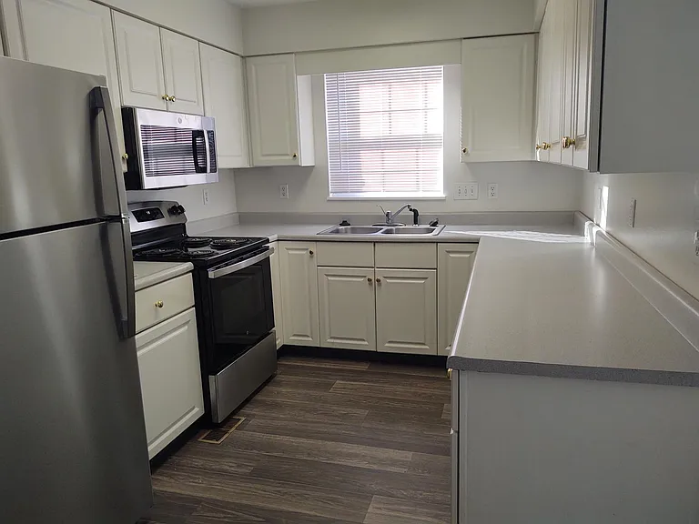 3781 E Kemper Rd #2 — Photo 6