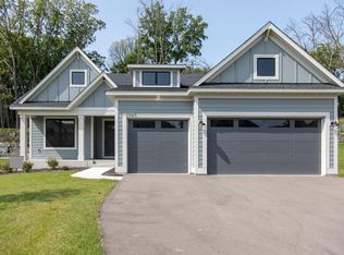2969 Westwind Ct, Saint Paul, MN 55109