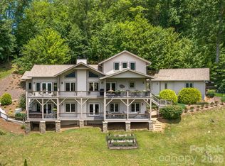 37 Enclave Dr, Waynesville, NC 28786