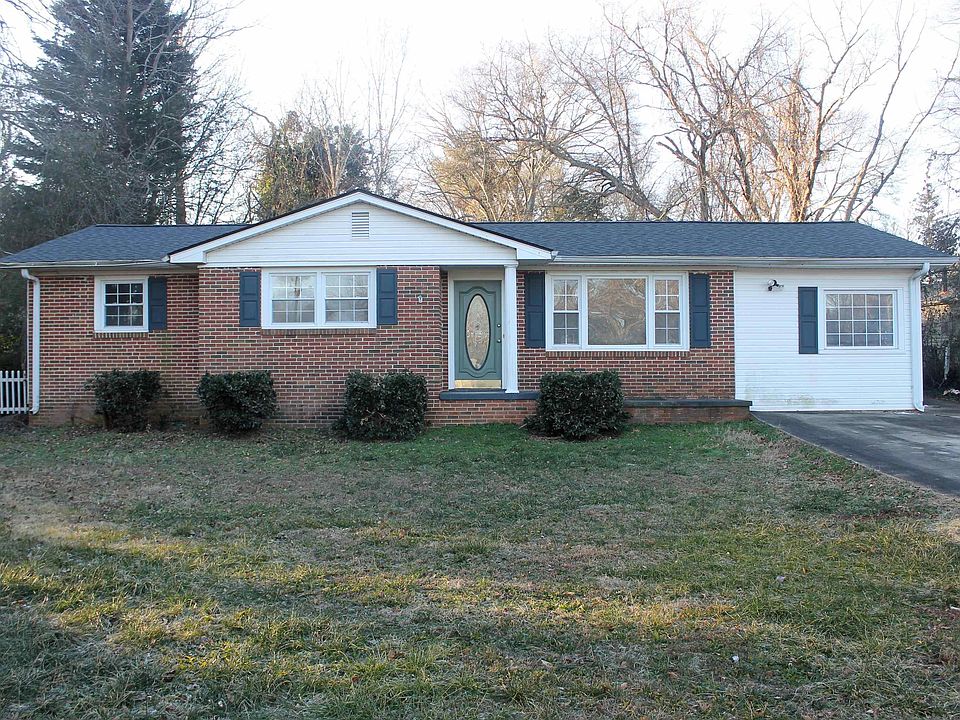 1st image of 16 Strawberry Dr