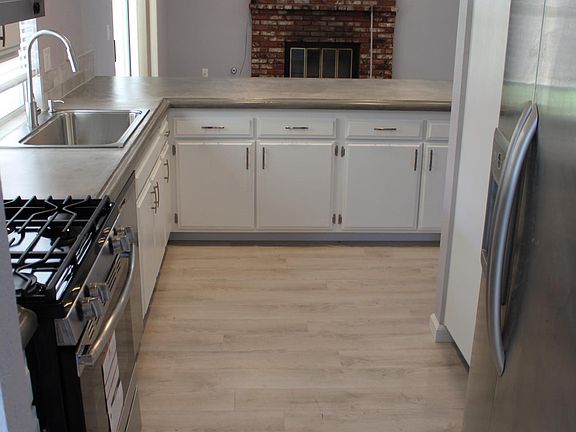 3rd image of 3326 W Avenue J2