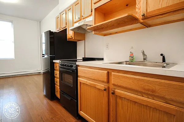 Rented by MySpaceNYC | media 12