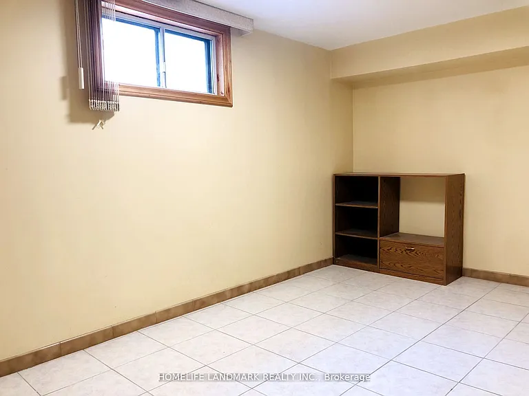 8 Plainfield Rd #BASEMENT — Photo 12