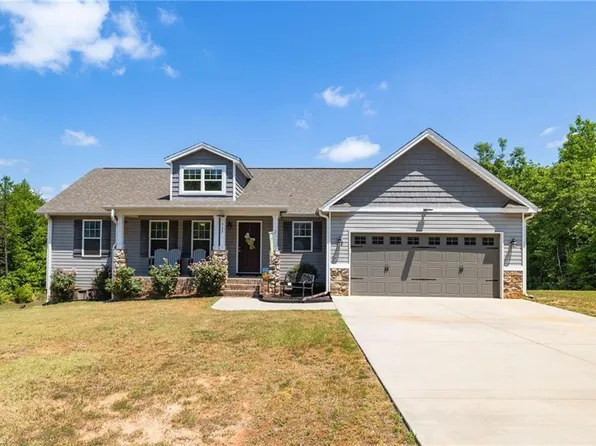 332 Price St, Stoneville, NC 27048