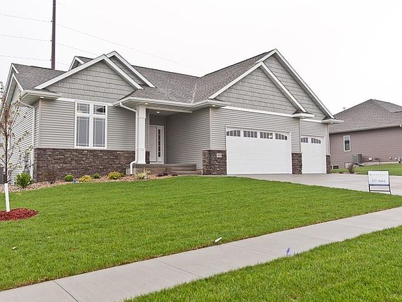 2nd image of 435 Robinwood Dr
