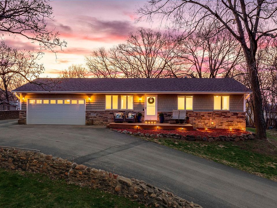 1st image of 26641 Woodcrest Dr