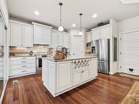 3rd image of 4 Harrington Dr