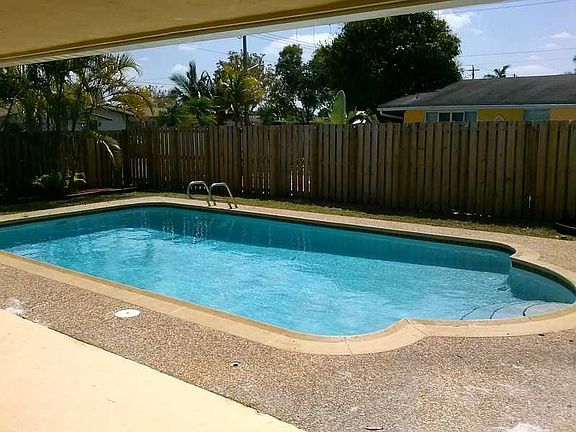 3rd image of 8500 NW 24th Pl