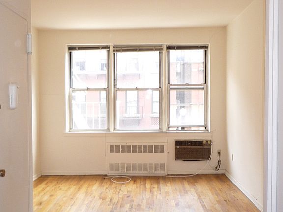 3rd image of 242 E 89th St APT 2A