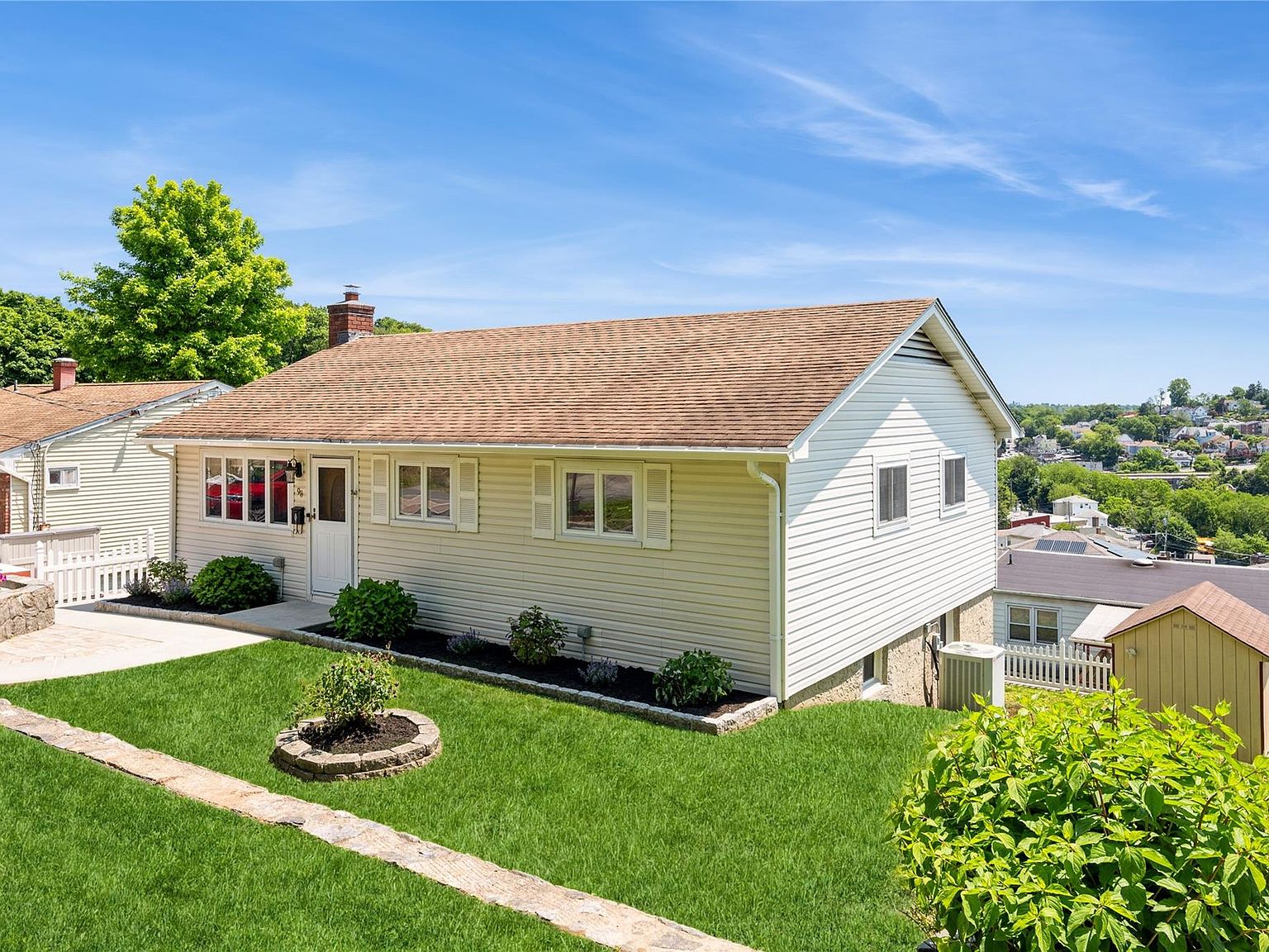 afbcc195f84f93a97e7f8d7f8e3ed9