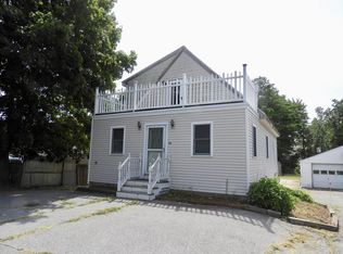76 Beach Rd, Salisbury, MA 01952