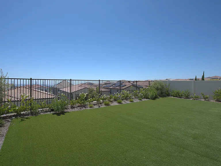 1812 Canyon Oaks Ln — Photo 8