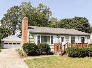 122 N Chase Ave, Bartlett, IL 60103
