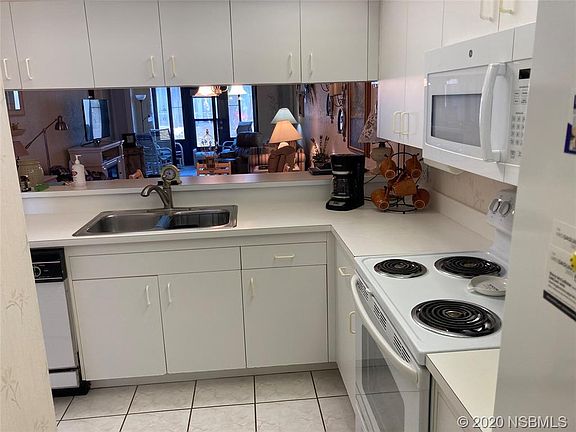 5th image of 406 Bouchelle Dr APT 105
