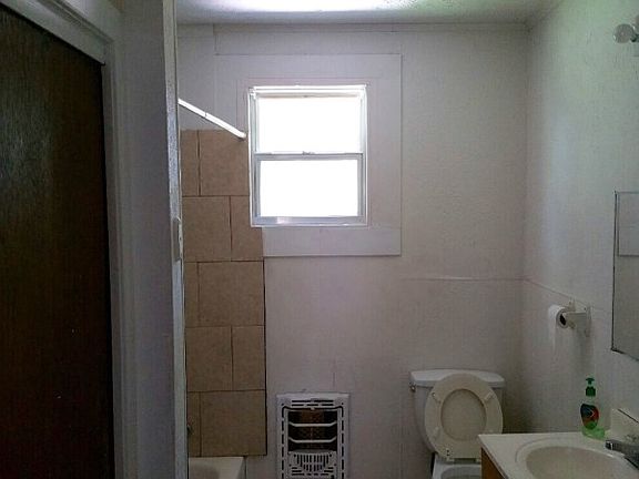 5th image of 1438 Teche St