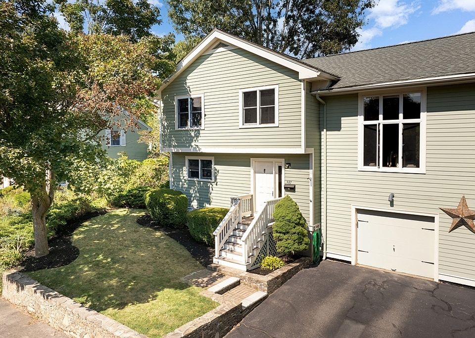 1st image of 87 Agassiz Ave Unit 87