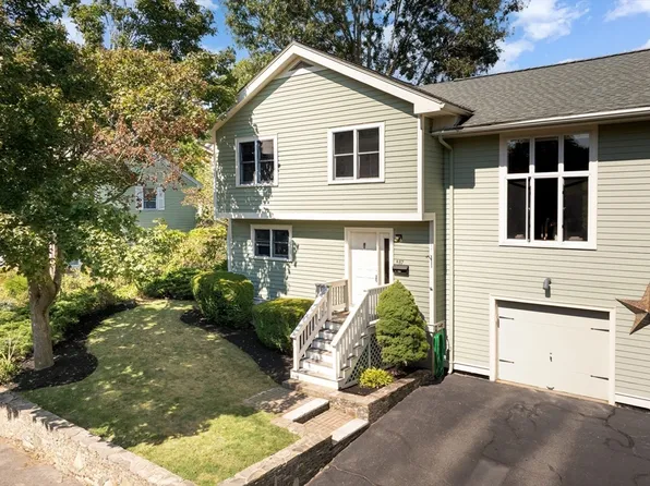 87 Agassiz Ave Unit 87, Belmont, MA 02478