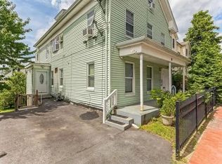 8 Quincy St APT 2, Worcester, MA 01609