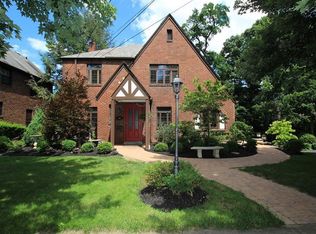 300 Newburn Dr, Pittsburgh, PA 15216