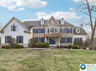 4220 Lotus Ln, Coopersburg, PA 18036