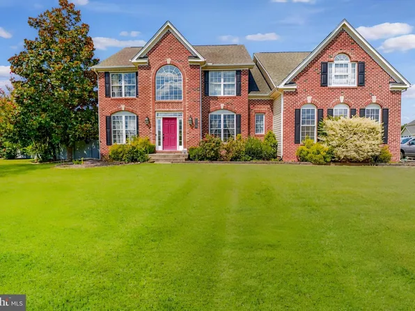 105 Red Tail Dr, Dover, DE 19904