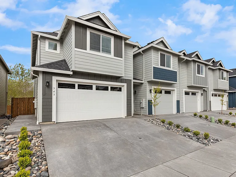 The Crossing Townhomes — Photo 14