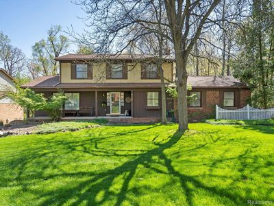 4733 Hardwoods Dr, West Bloomfield, MI, 48323