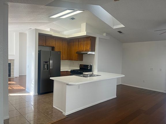 3rd image of 29740 Saint Andrews Ct