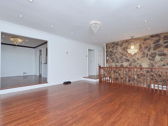 5th image of 128 Forest St Floor 2