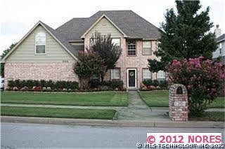 1st image of 1301 S Umbrella Ave