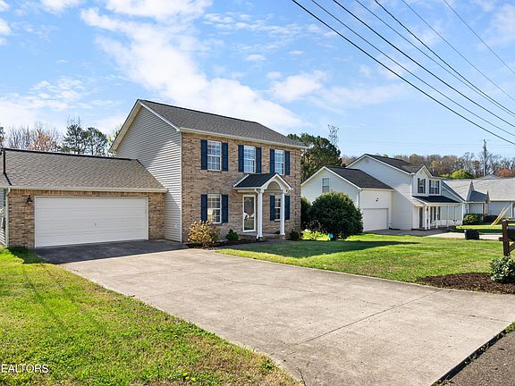 2nd image of 4206 Montserrat Ln