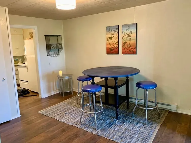 540 SE McKenzie St #B — Photo 5