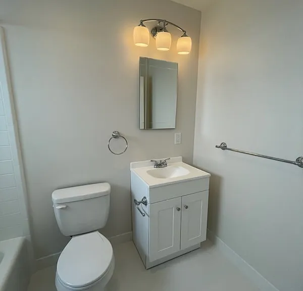 1332 California St #8 — Photo 11