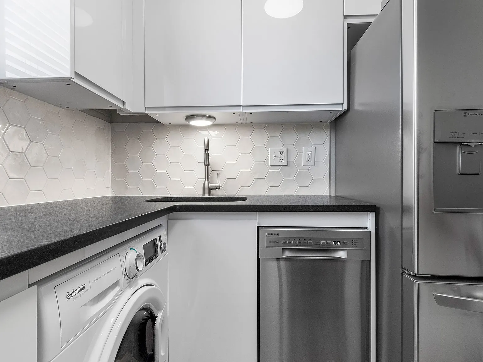 Taylor Street Towers — Photo 3