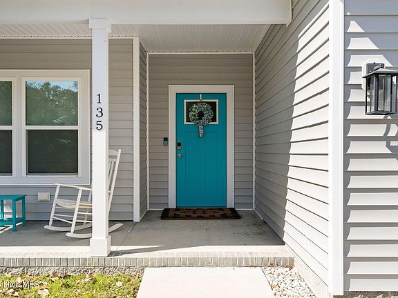 2nd image of 135 NW 7th Street