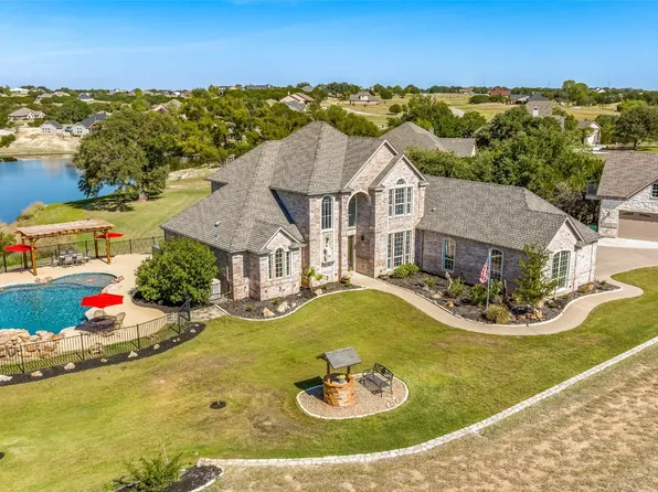 2304 Bentwater Ct, Granbury, TX 76049